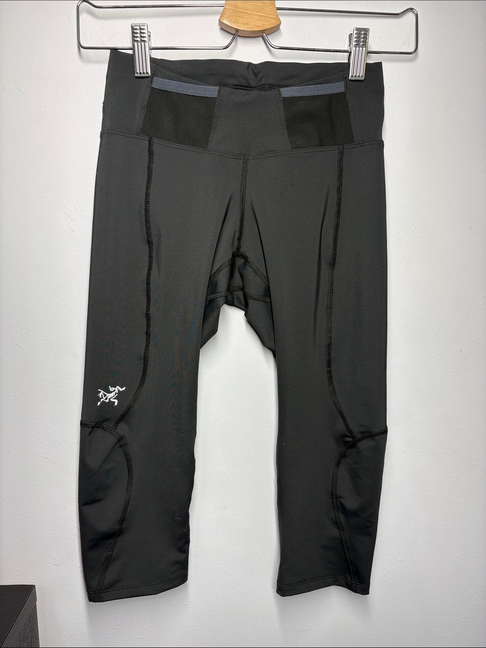 Arc’teryx Black Capri Workout Leggings with White Reflective Logo